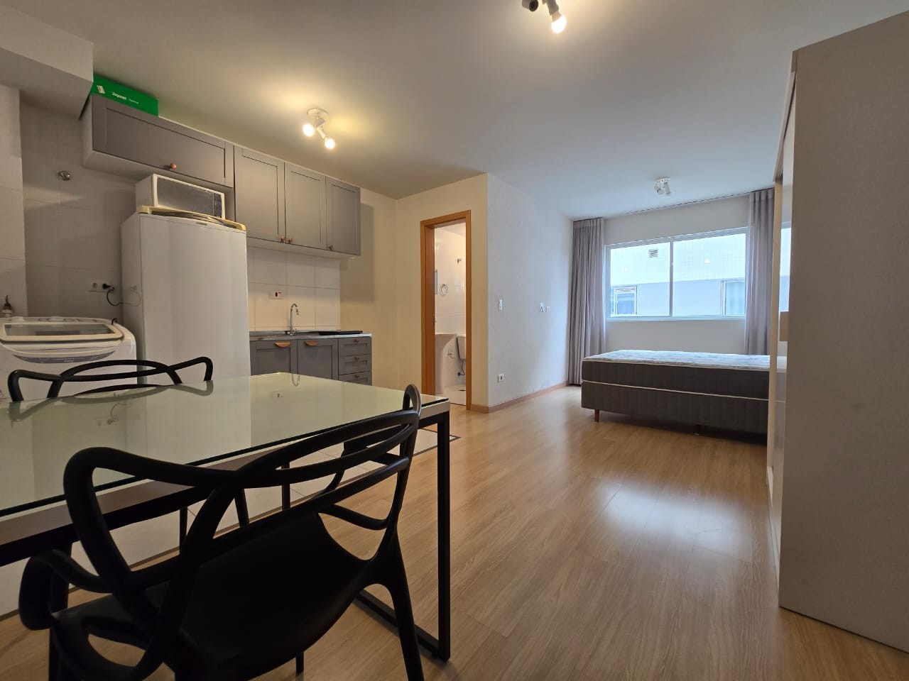 Apartamento, 1 quarto, 28 m² - Foto 2